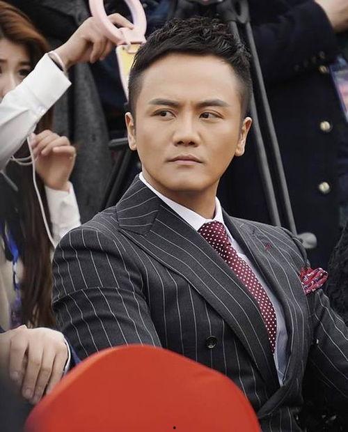 明星网红表弟,揭秘明星网红背后的故事