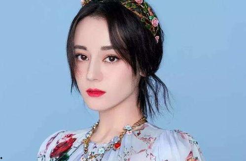 吃瓜爆料热巴全身涂粉,美艳绝伦！吃瓜爆料揭秘明星化妆术