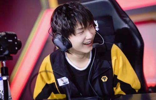 kpl吃瓜爆料xyg教练回归,吃瓜爆料揭示战队新动向！”