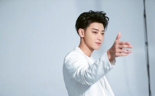 绿茶明星网红,揭秘绿茶界明星的时尚魅力