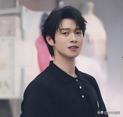 175明星网红,揭秘网络红人的崛起之路与影响力”