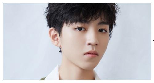 吃瓜爆料胡歌王俊凯,娱乐圈幕后真相大揭秘